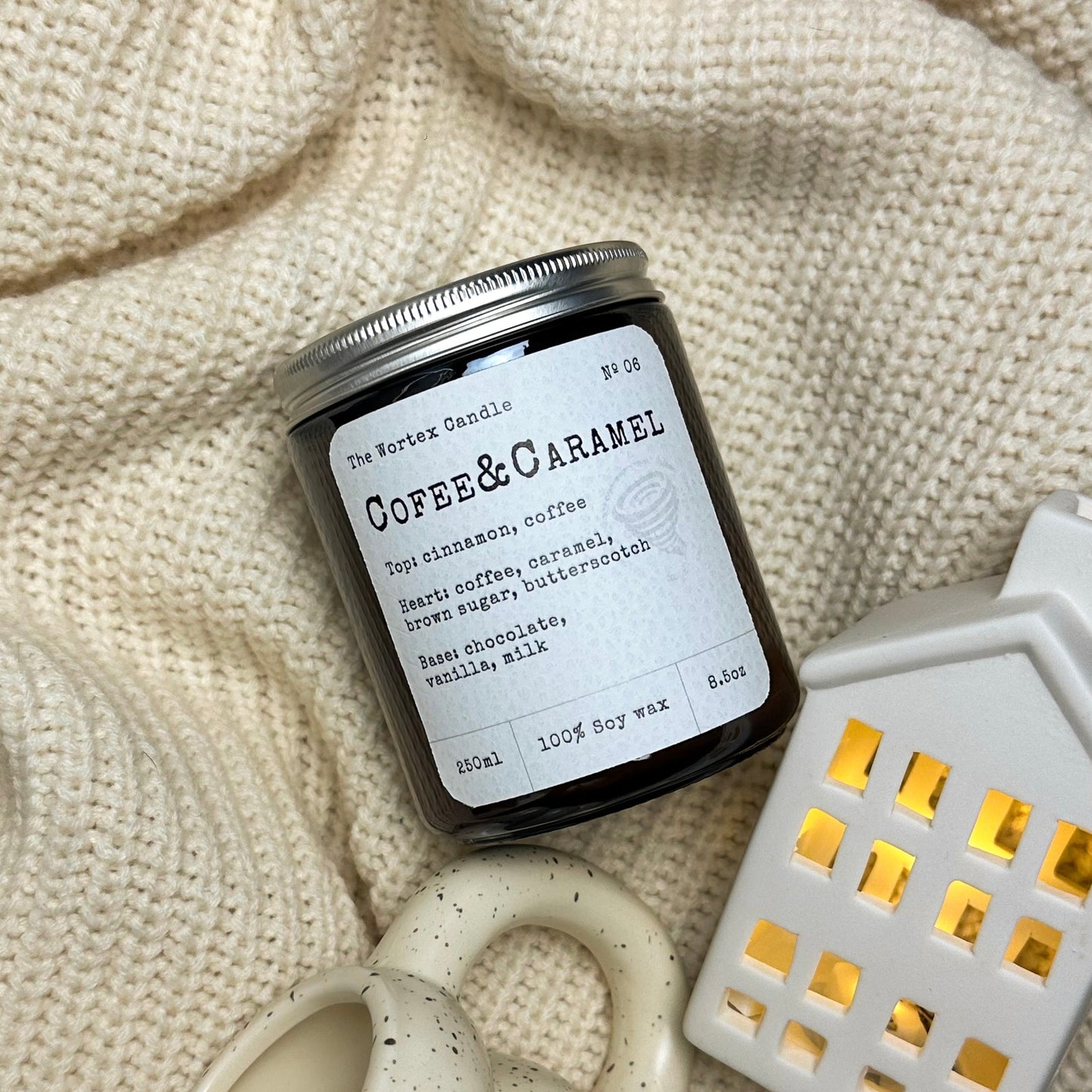Minimal Ароматична соєва свічка "NO.6 Cofee&Caramel" - Wortex Candle