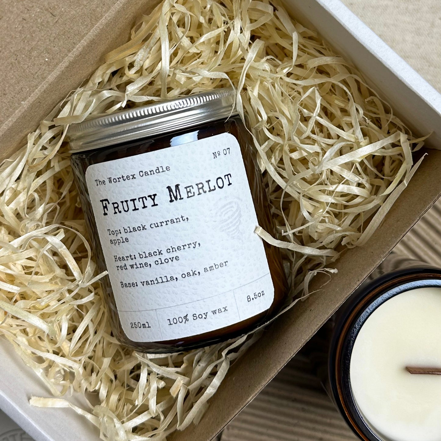 Minimal Ароматична соєва свічка "NO.7 Fruity Merlot" - Wortex Candle