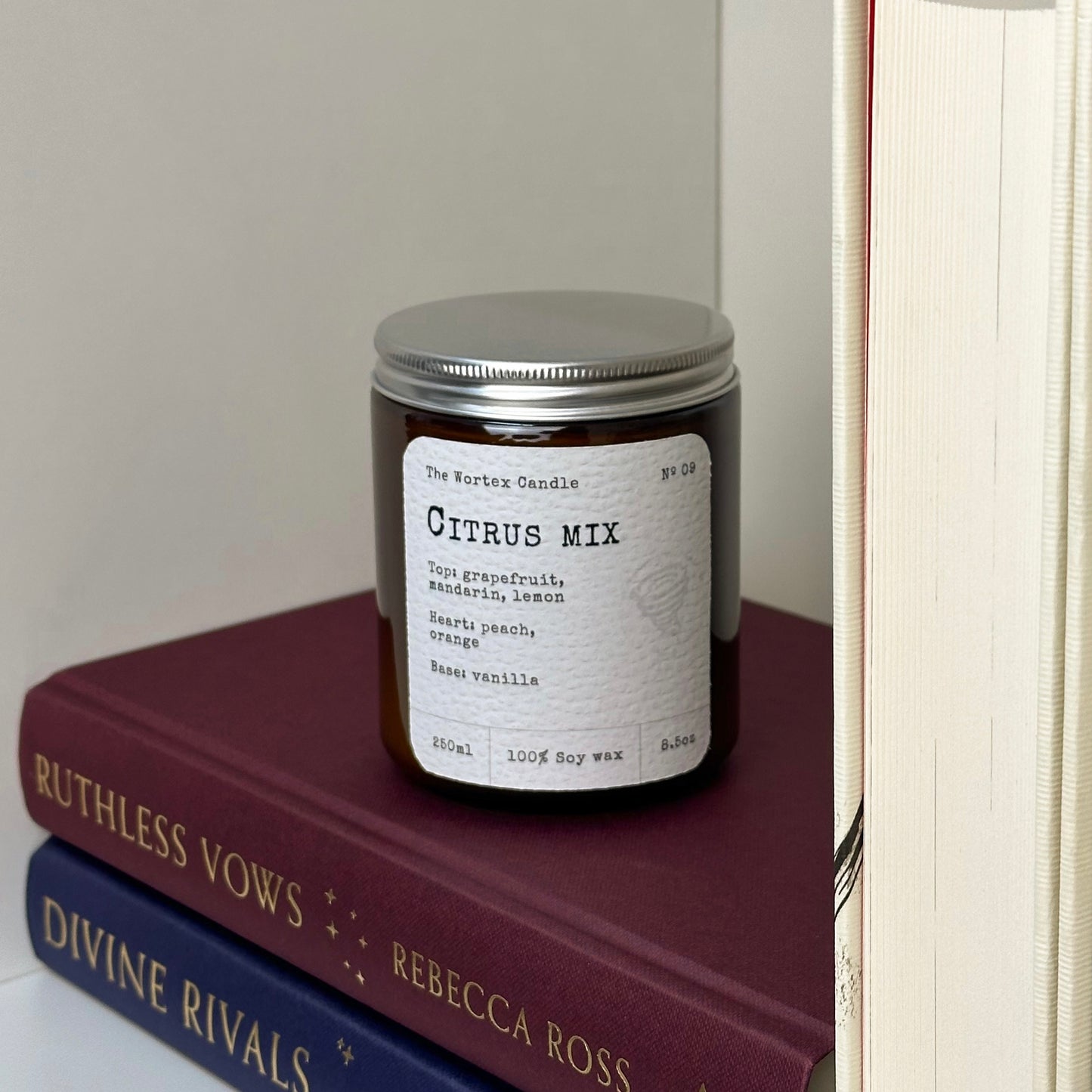 Minimal Ароматична соєва свічка "NO.9 Citrus mix" - Wortex Candle